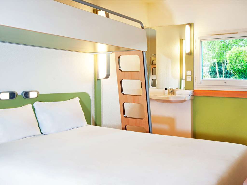 Ibis Budget Chilly-Mazarin Les Champarts Room photo